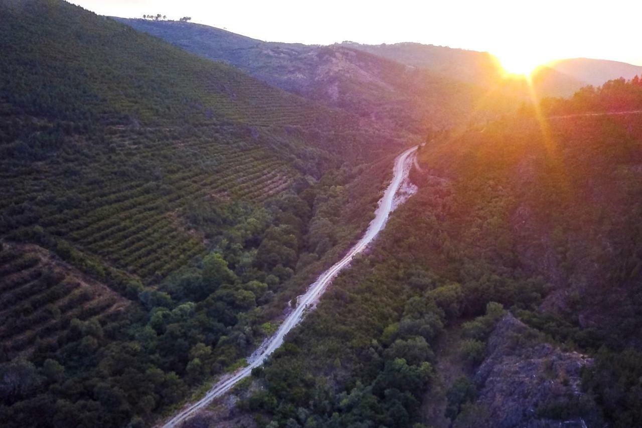 Castelo Do Mau Vizinho Hotel Orjais Zewnętrze zdjęcie